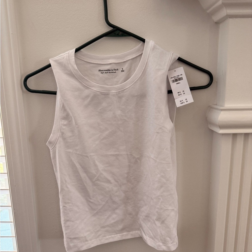 Essential Crew Tank - Picture 2 of 2